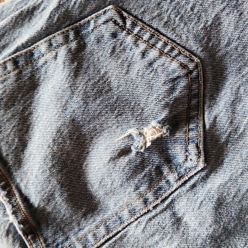 Abercrombie & Fitch ulta high rise straight distressed womans size 4 jeans - Picture 7 of 12